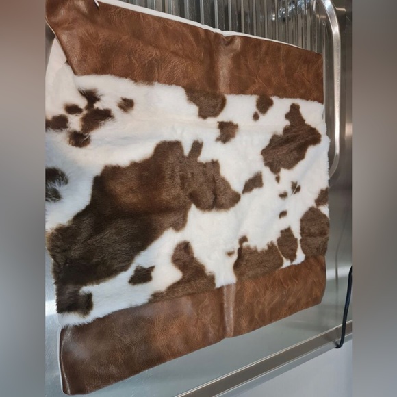 2 pc Cow Pattern Cushion Cover (Cushion Cover Only) - Picture 6 of 8